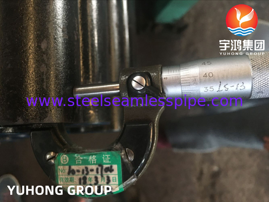 合金鋼のシームレスチューブ ASTM AA213 ASME SA213 T5 T9 T11 T12 T22 壁の最小厚さ