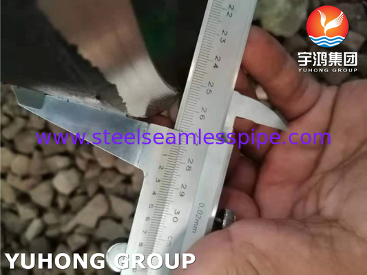 ASME SA335 P11 熱熱器用フェリティック合金鋼のシームレスパイプ API661