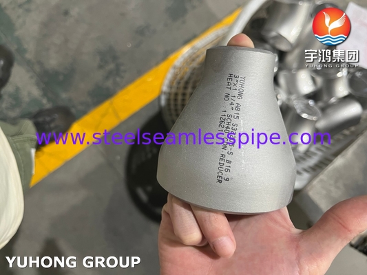 ASTM A815 S32205-S 荒い環境と海水用途のための減量剤