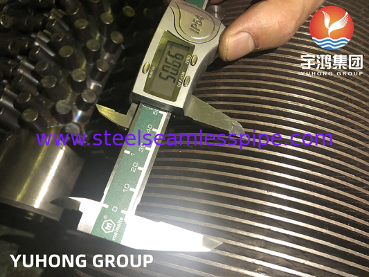 ASTM EN DIN ASTM A106 Gr.B A335 P5 P9 A312 TP304 317L ステッドフィンチューブ