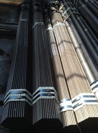 ASTM A213/ASME SA213 T5の合金鋼の継ぎ目が無い管1&quot; 12 BWG 20FT、ボイラーおよび熱交換器の塗布