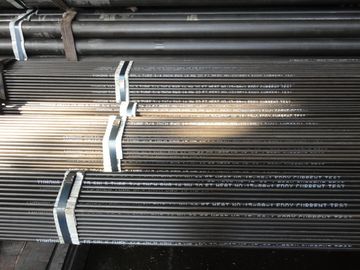 ASTM A213/ASME SA213 T5の合金鋼の継ぎ目が無い管1&quot; 12 BWG 20FT、ボイラーおよび熱交換器の塗布