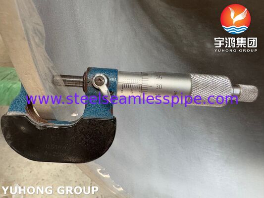 ASTM A312 TP316L ステンレス鋼のシームレスパイプ 石油ガス石油化学精製所