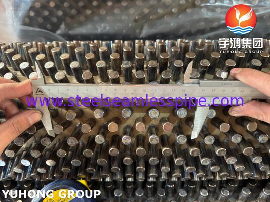 ASTM A335 P22 スタッド付きフィンチューブ（炭素鋼スタッド）