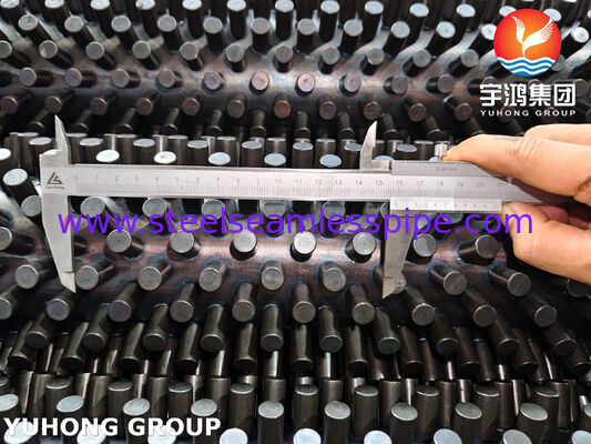 ASTM A106 Gr.B スタッドチューブ（蒸気改質炉および廃熱回収用）