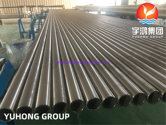 ASTM B163 INCONEL 825 / UNS N08825 合金シームレスパイプ ニッケル HT/UT 入手可能