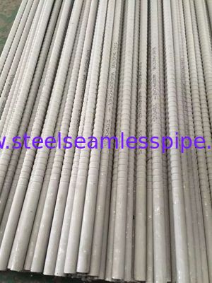 TP304/TP304L TP316/TP316L のステンレス鋼は熱交換器のための低いひれ付き管を波形を付けました